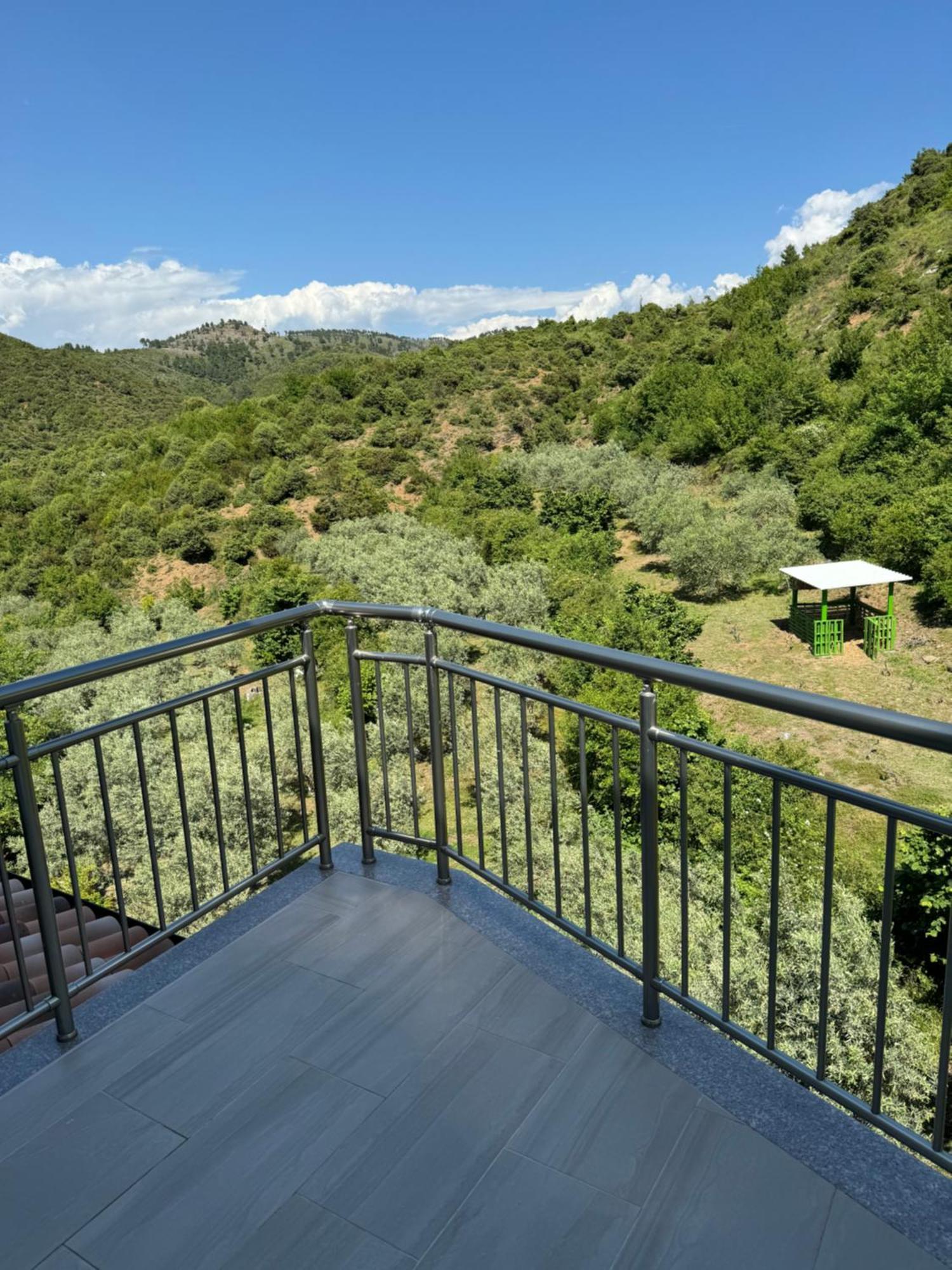 Qyteza Guest House & Camping Shkoder Exterior photo